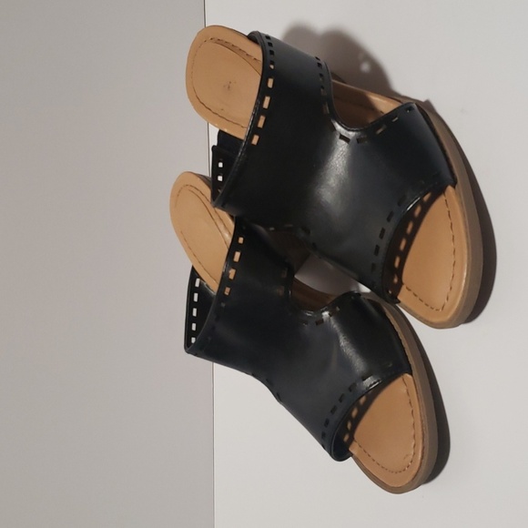 Dr. Scholl's sandals - Picture 1 of 6